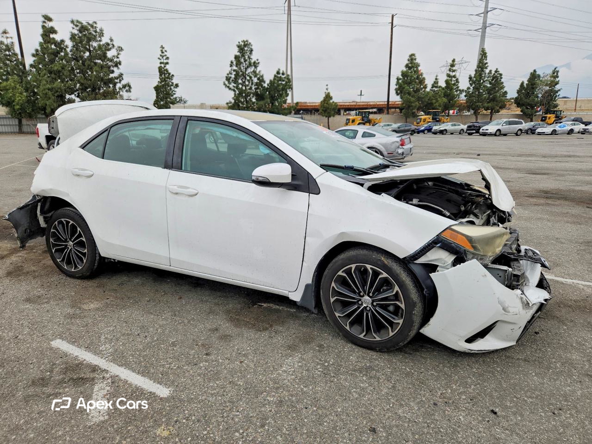 Toyota Corolla 2015