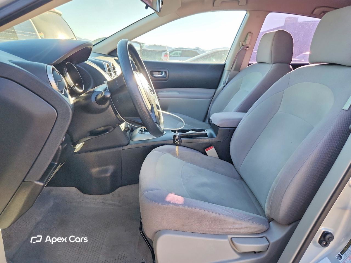 Nissan Rogue 2010