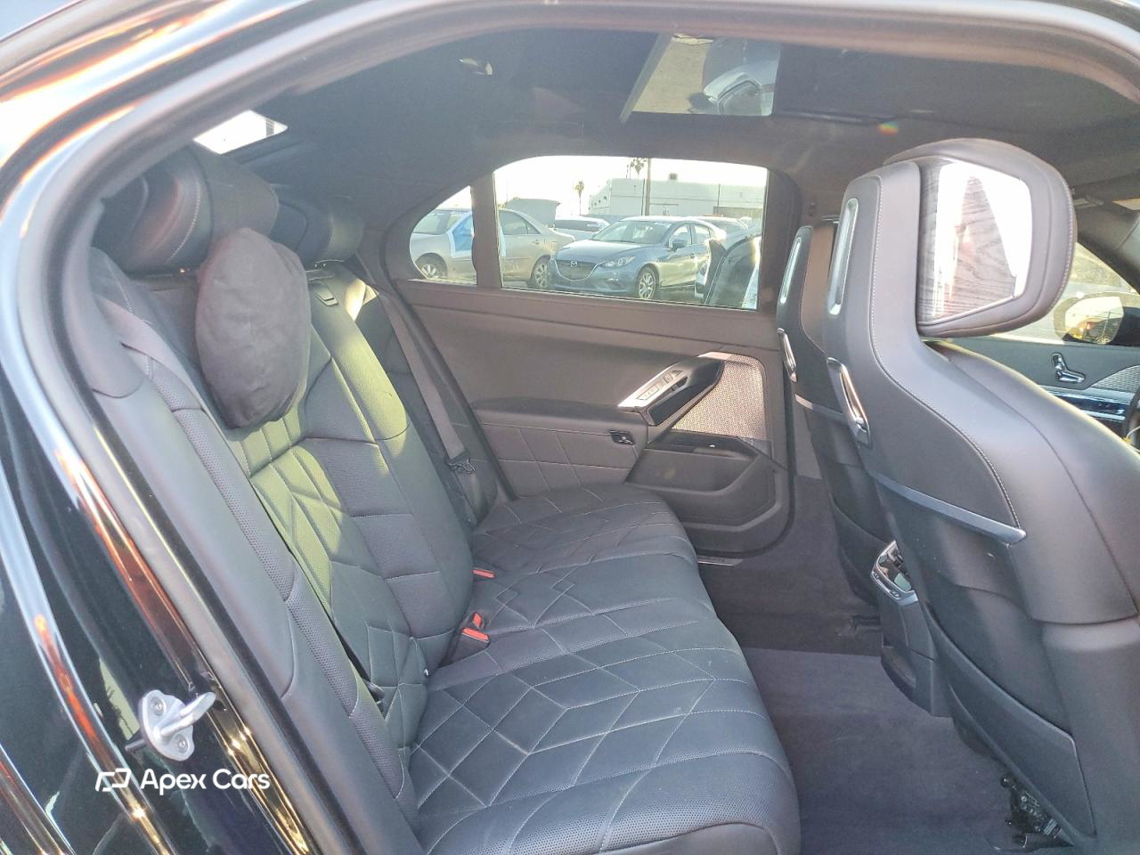 BMW i7 2024