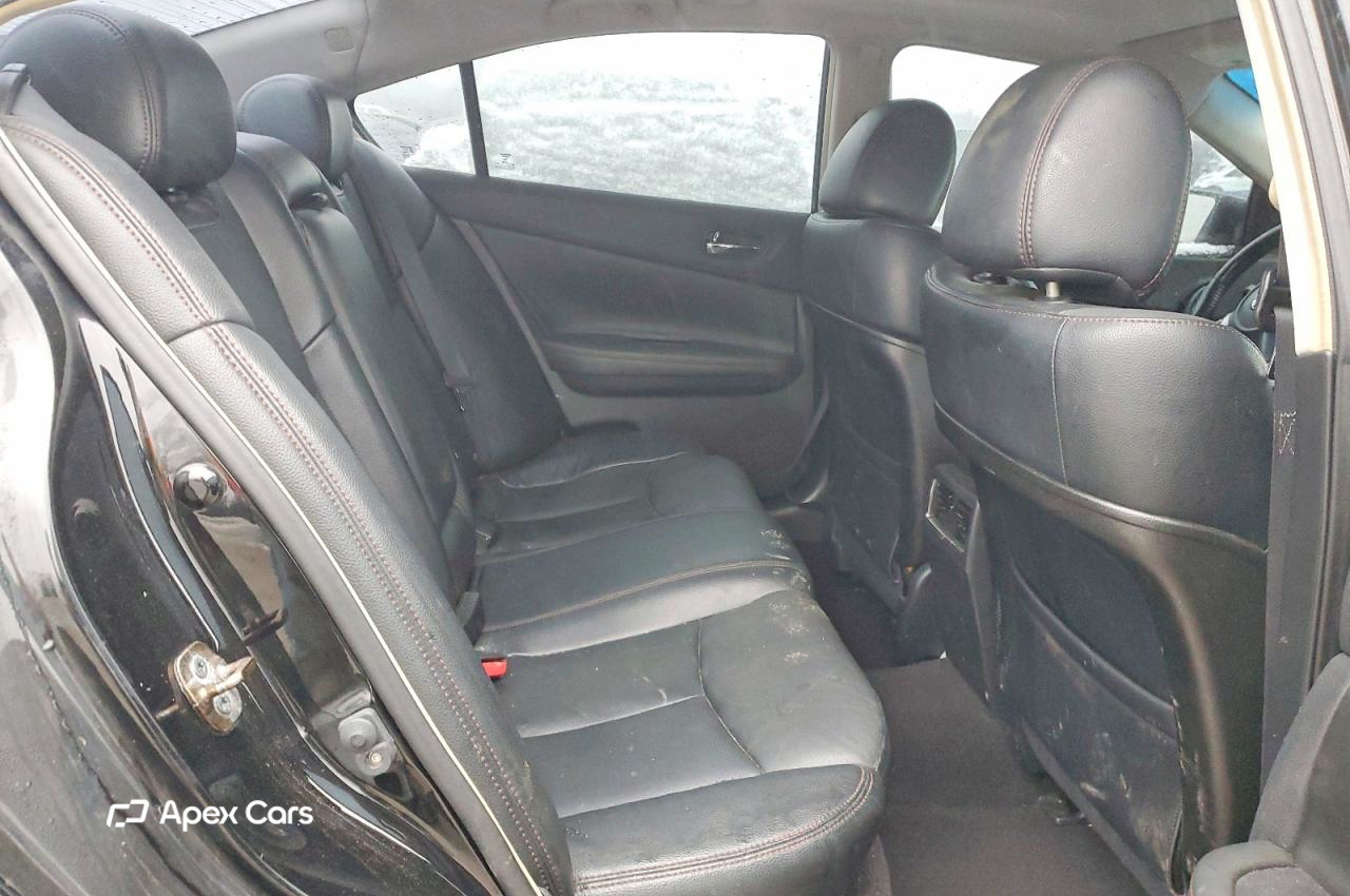 Nissan Maxima 2010