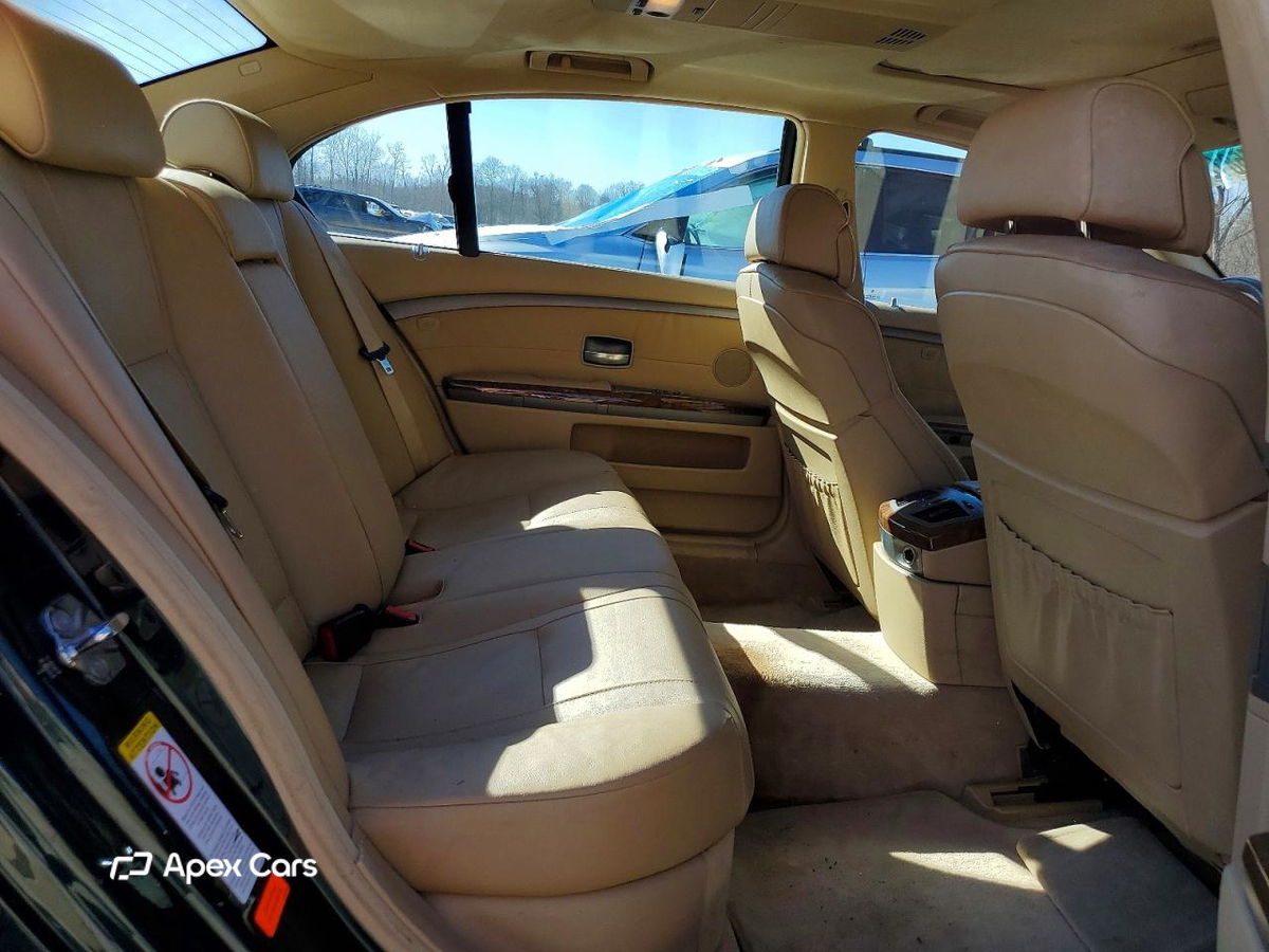 BMW Series 7 2003