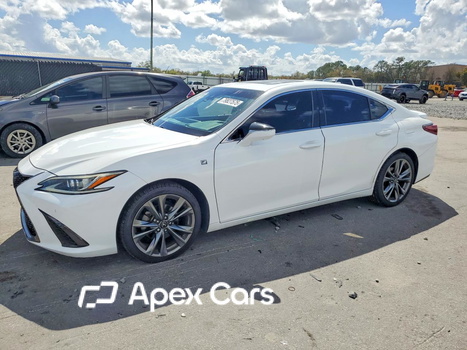 Lexus ES 2019 - Image 1 of 12