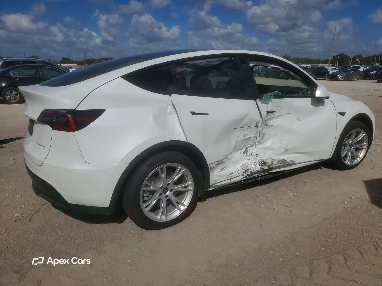 Tesla Model Y 2022