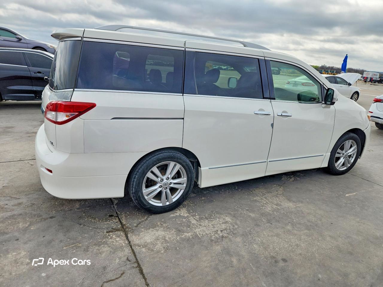 Nissan Quest 2014