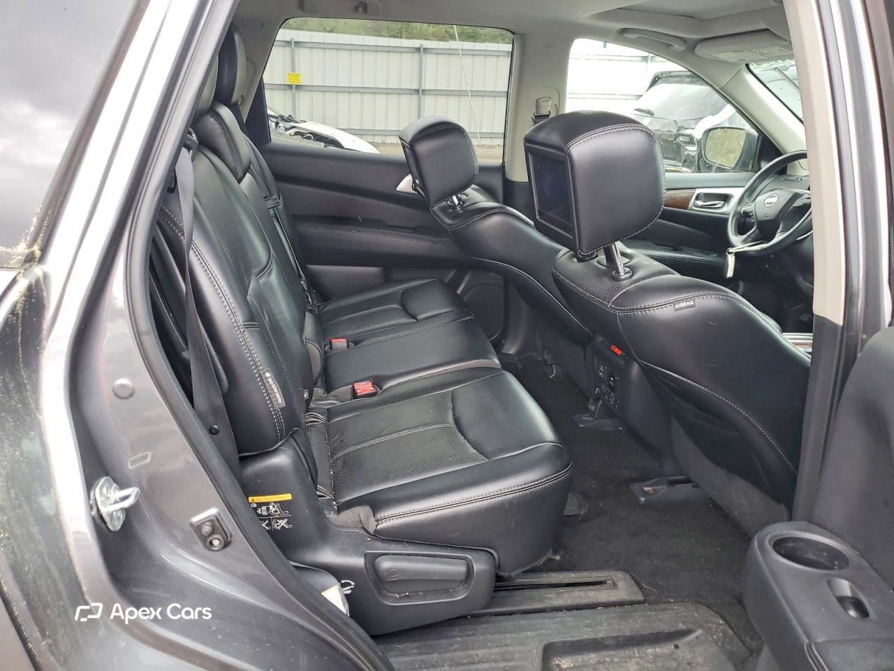Nissan Pathfinder 2018