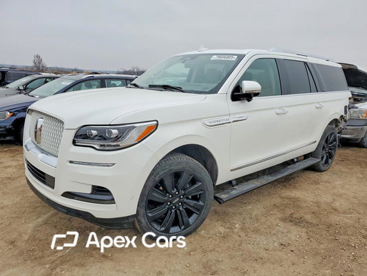Lincoln Navigator 2024 - Image 1 of 13