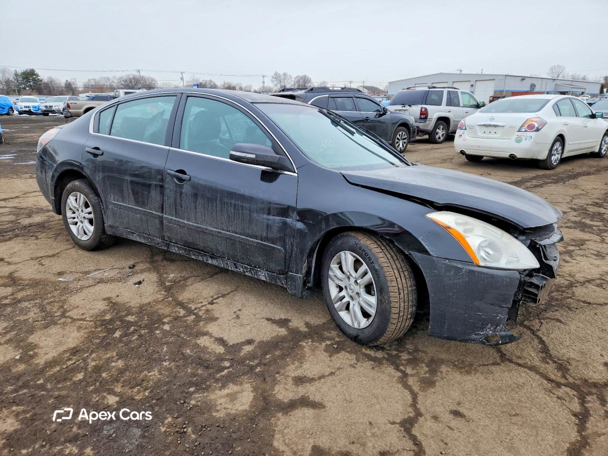 Nissan Altima 2012