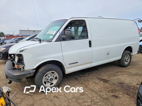 GMC Savana 2004 - Image 1 of 13