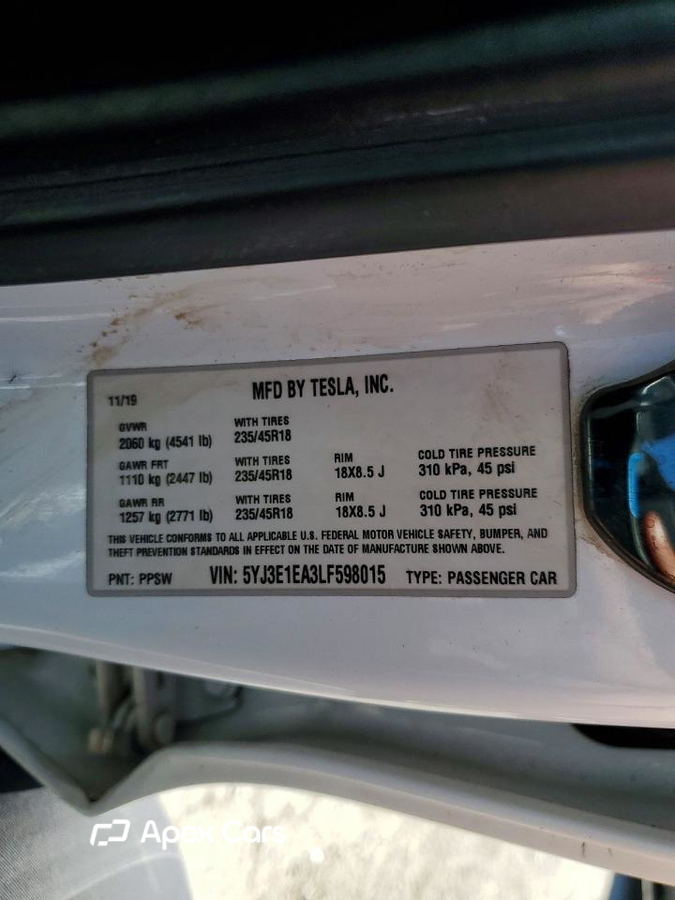 Tesla Model 3 2020