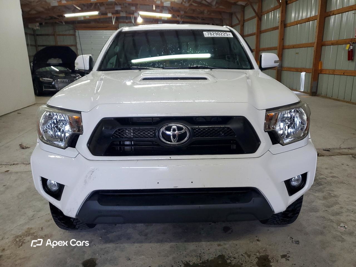 Toyota Tacoma 2015