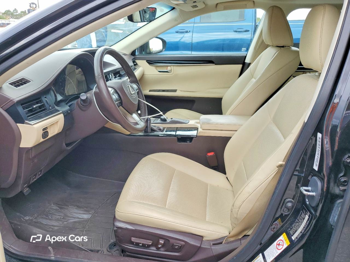 Lexus ES 2016