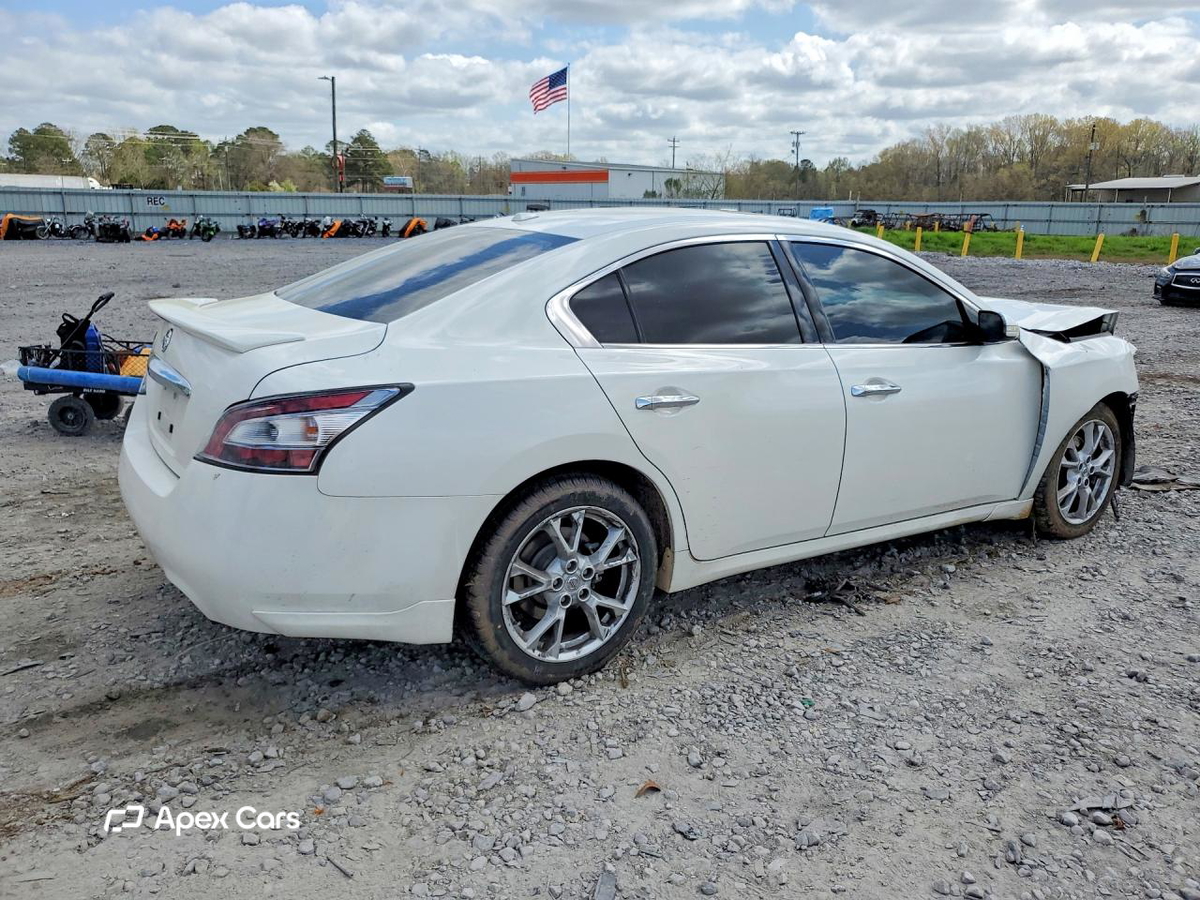 Nissan Maxima 2012