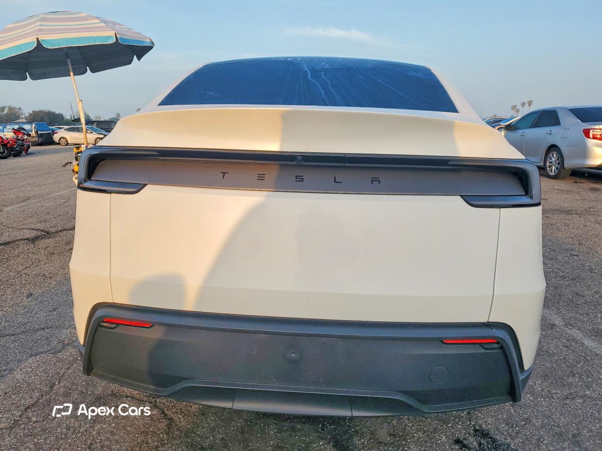 Tesla Model Y 2026