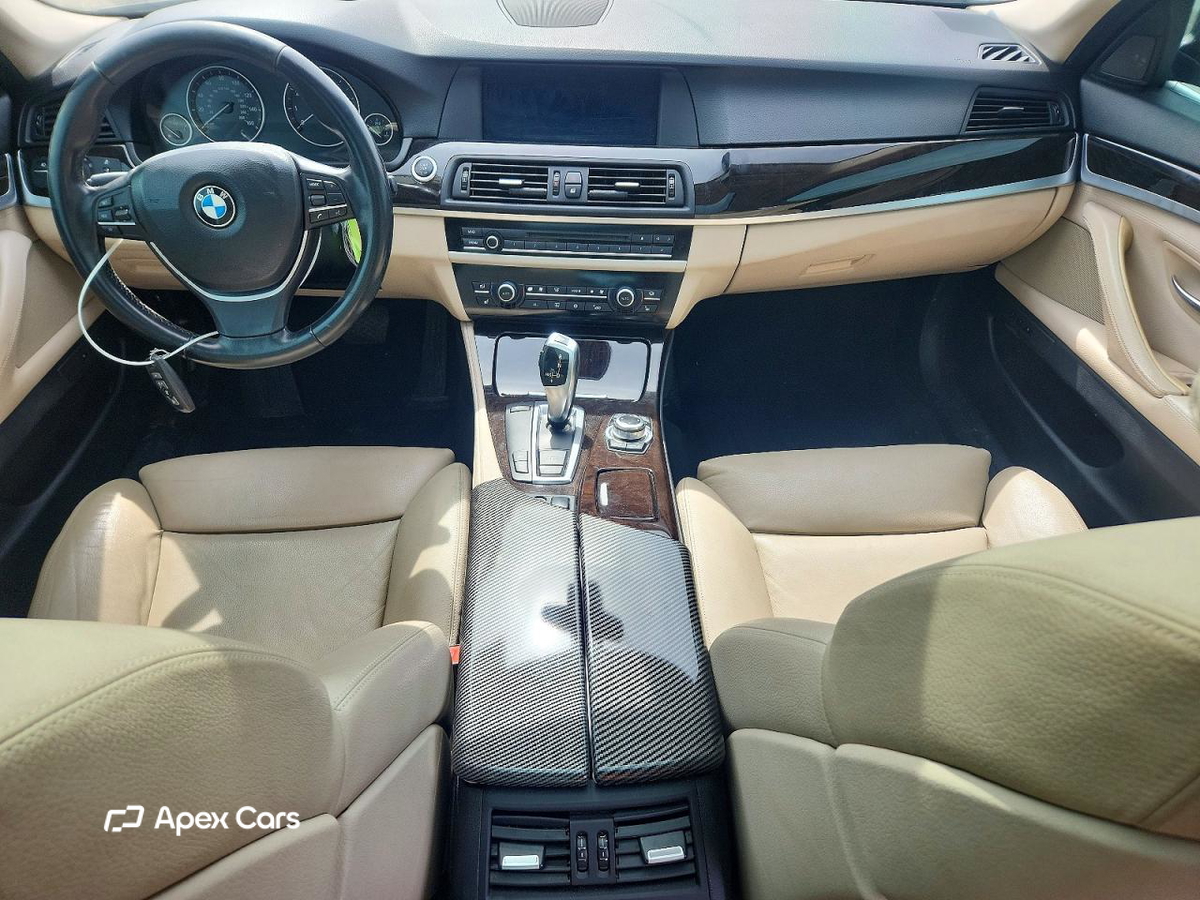 BMW Series 5 2011