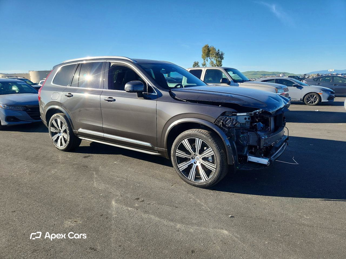 Volvo XC90 2025