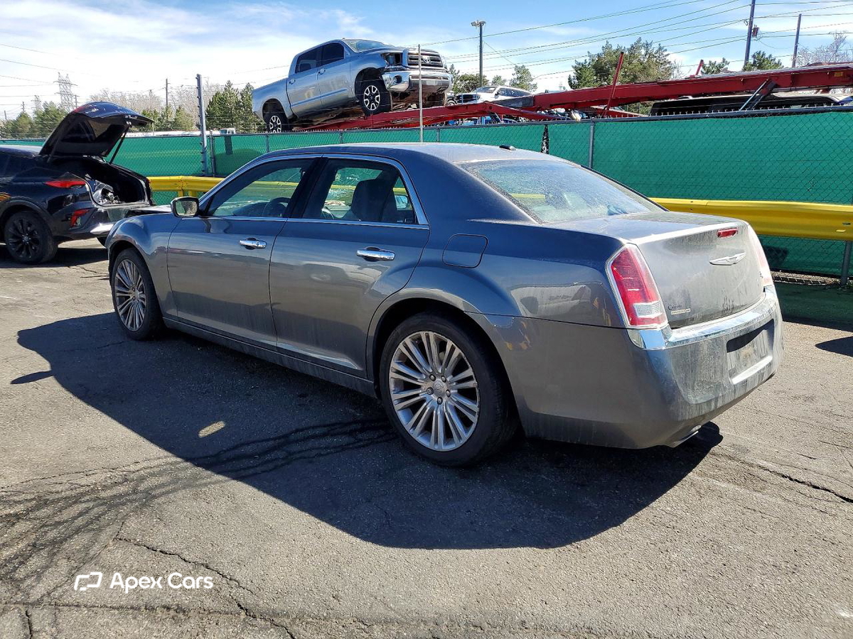 Chrysler 300 2011