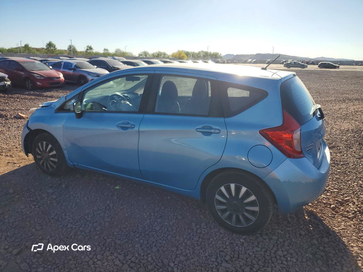 Nissan Versa 2015