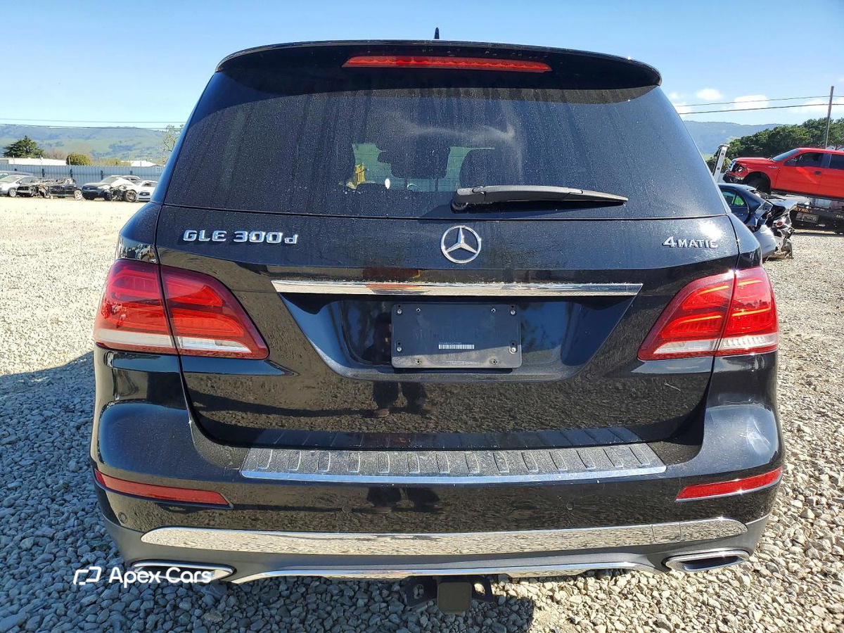 Mercedes-Benz GLE 2016