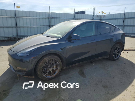 Tesla Model Y 2025 - Image 1 of 13