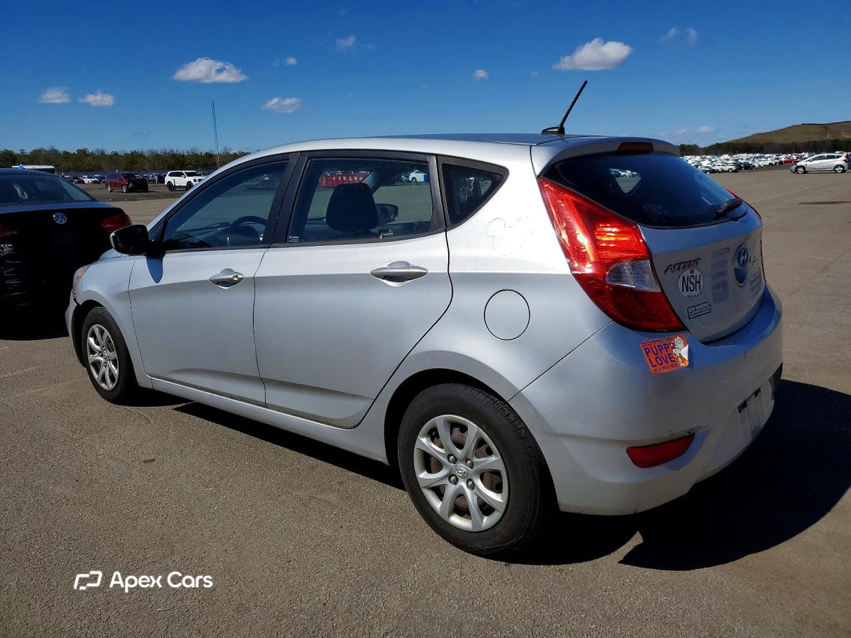 Hyundai Accent 2012