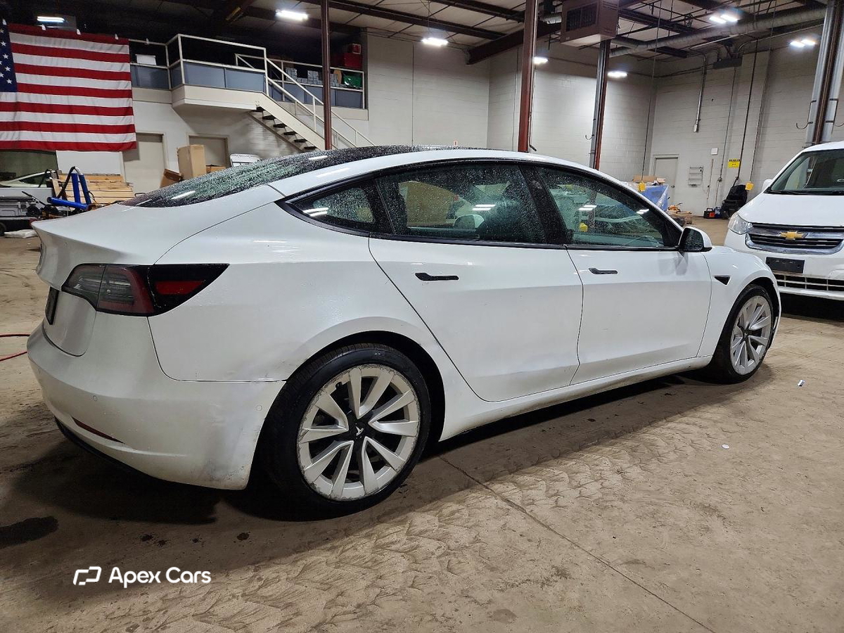 Tesla Model 3 2022