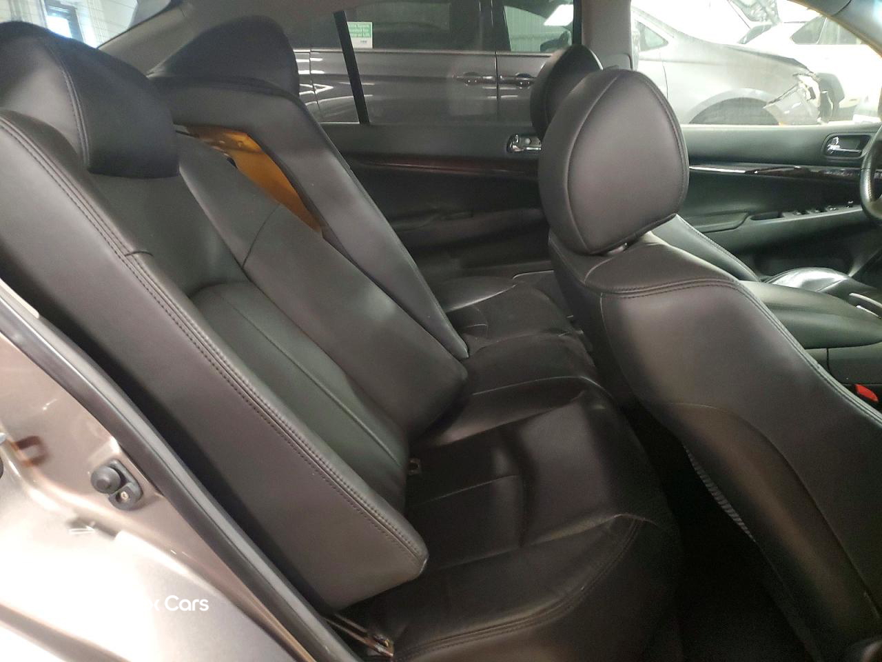 Infiniti G 2012