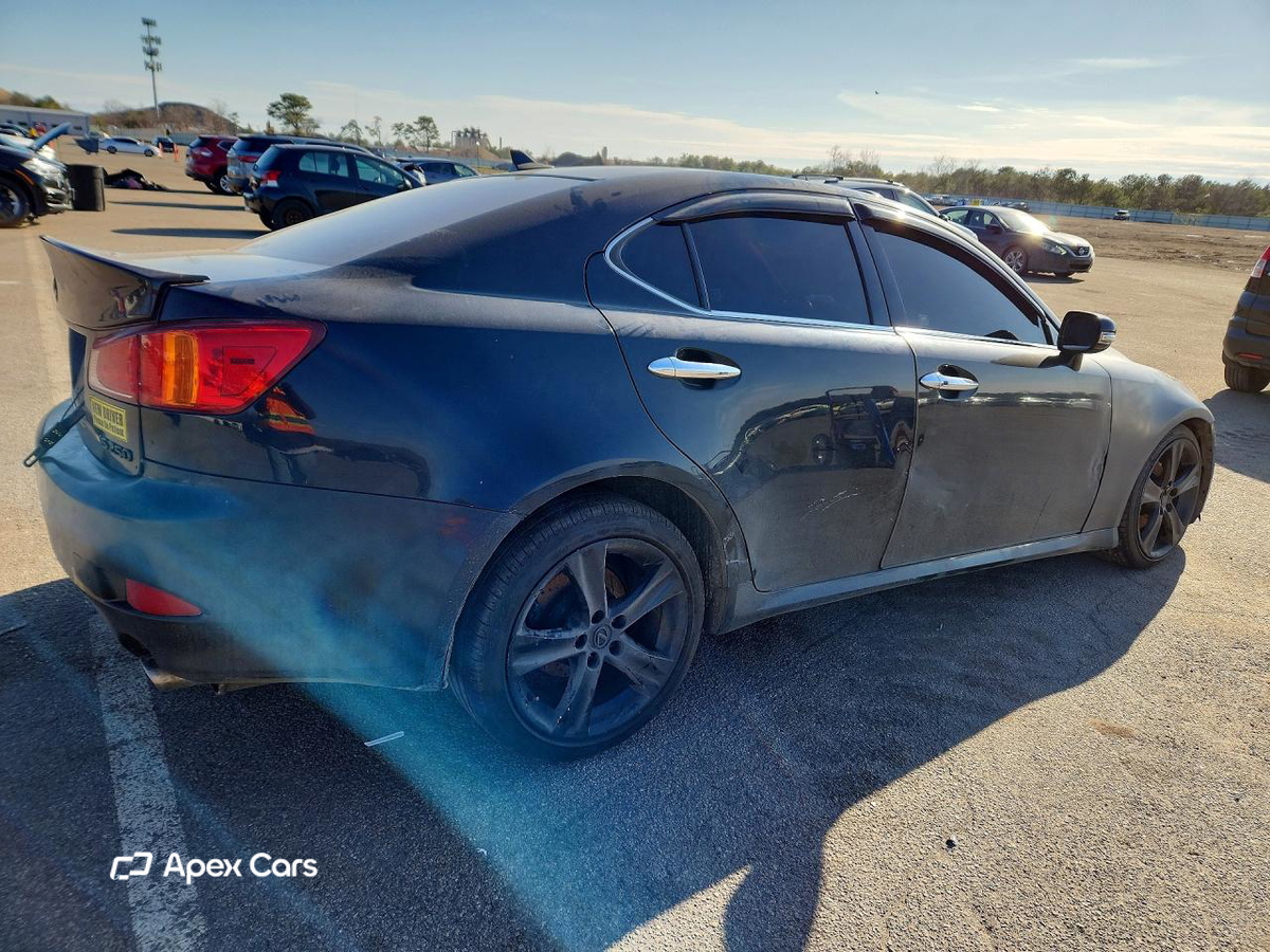 Lexus IS 2011