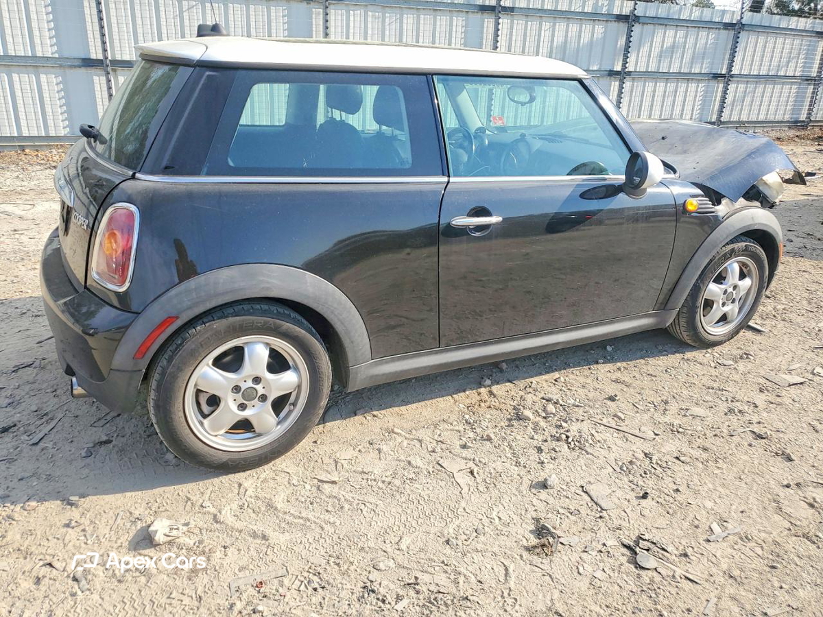MINI Cooper 2010
