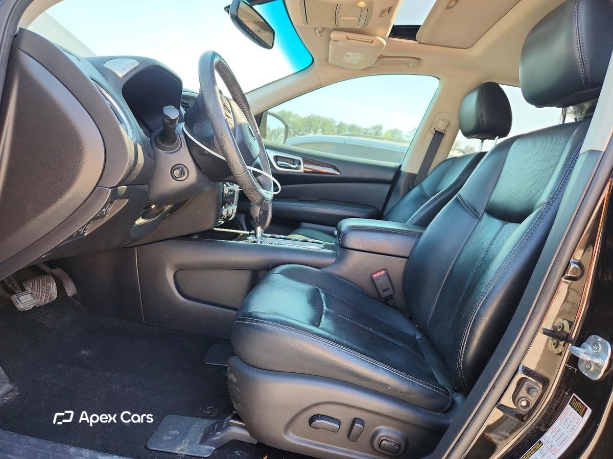 Nissan Pathfinder 2016