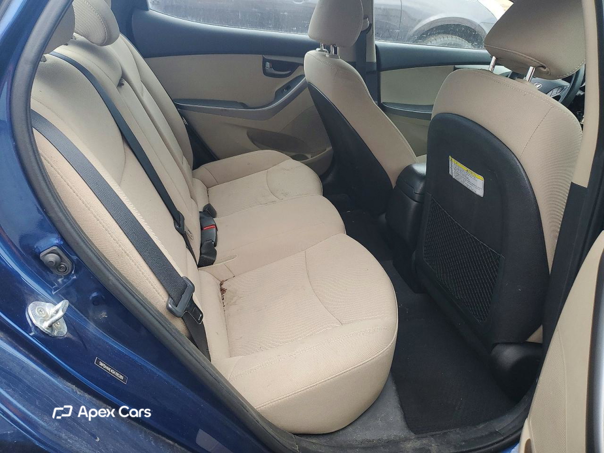 Hyundai Elantra 2016