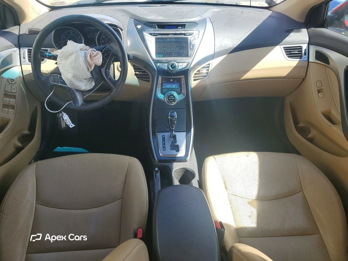 Hyundai Elantra 2013