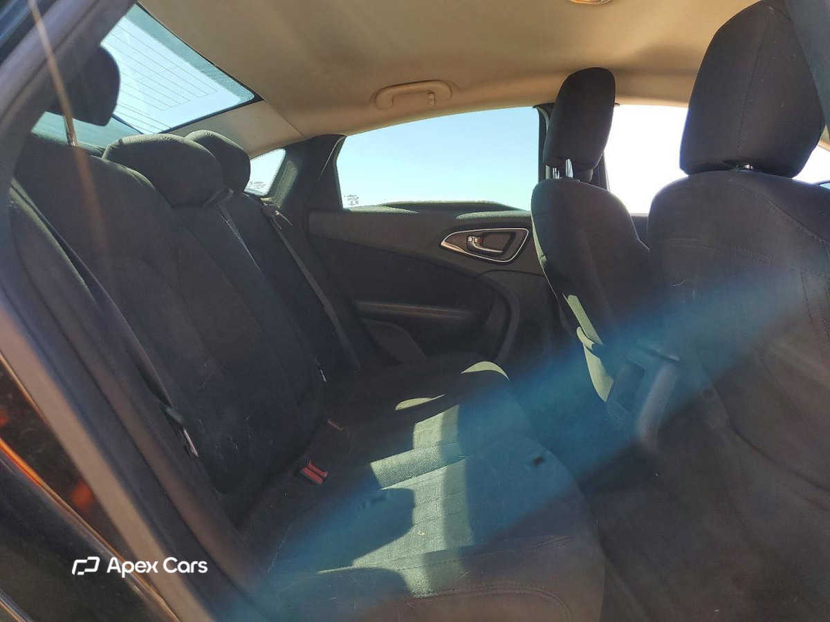 Chrysler 200 2015
