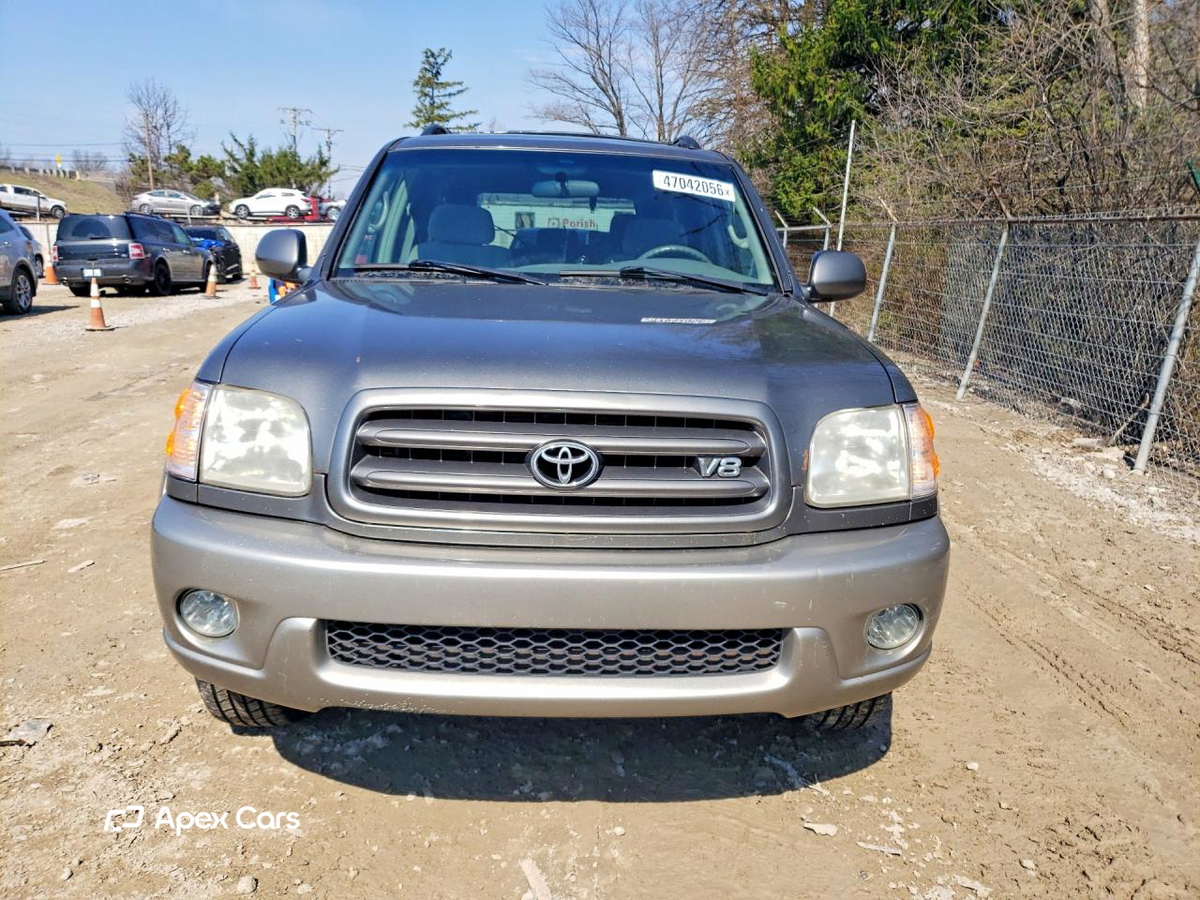 Toyota Sequoia 2004
