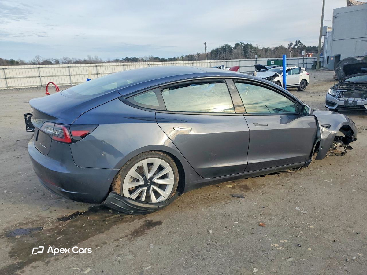 Tesla Model 3 2022