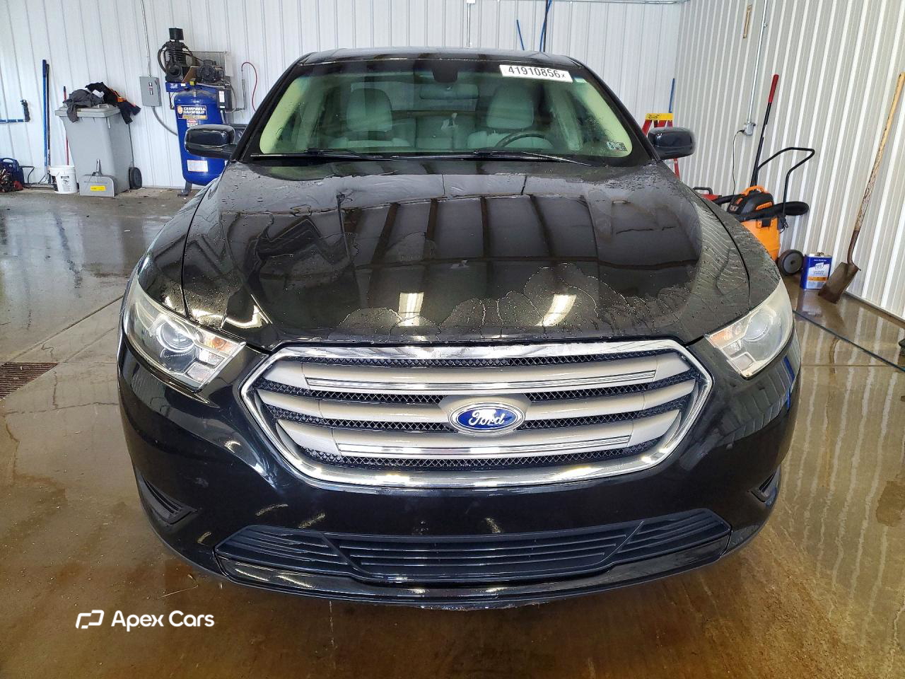 Ford Taurus 2015