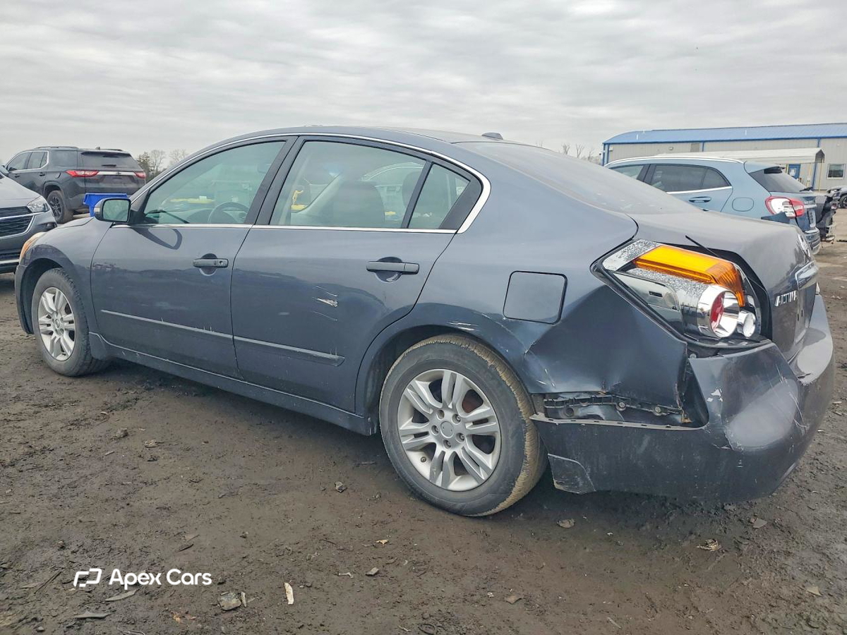 Nissan Altima 2010