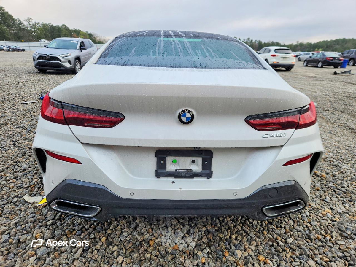BMW Series 8 2023