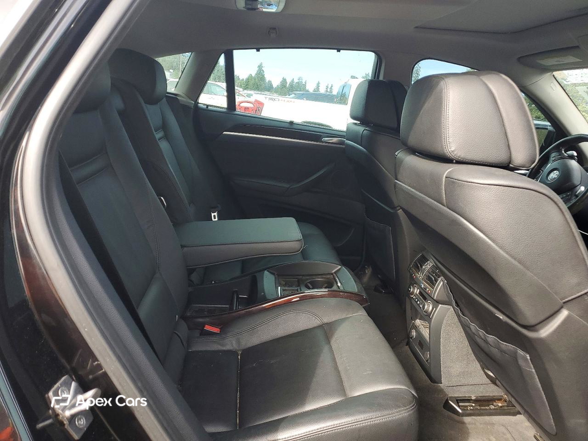 BMW X6 2011
