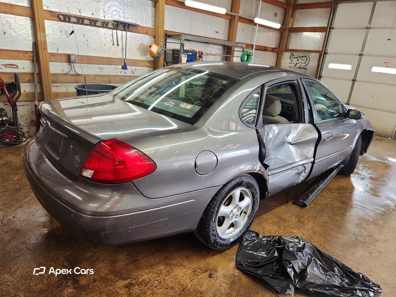 Ford Taurus 2003