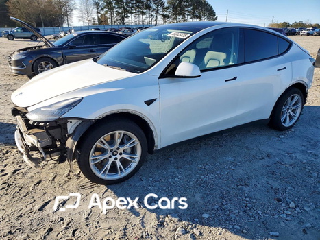 Tesla Model Y 2021 - Image 1 of 14