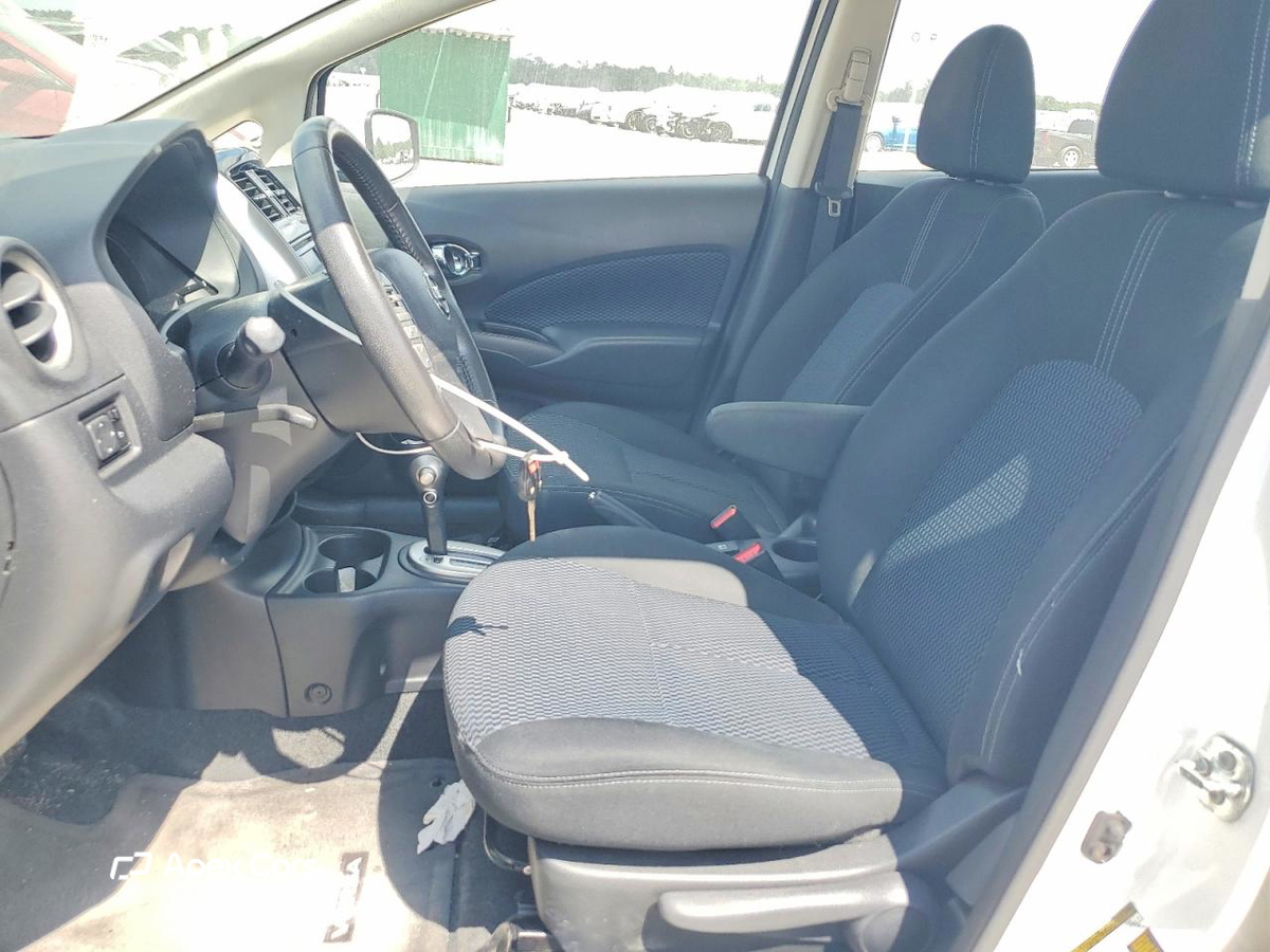 Nissan Versa 2015