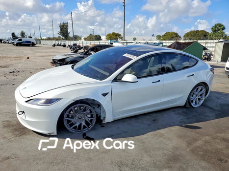 Tesla Model 3 2025 - Image 1 of 12