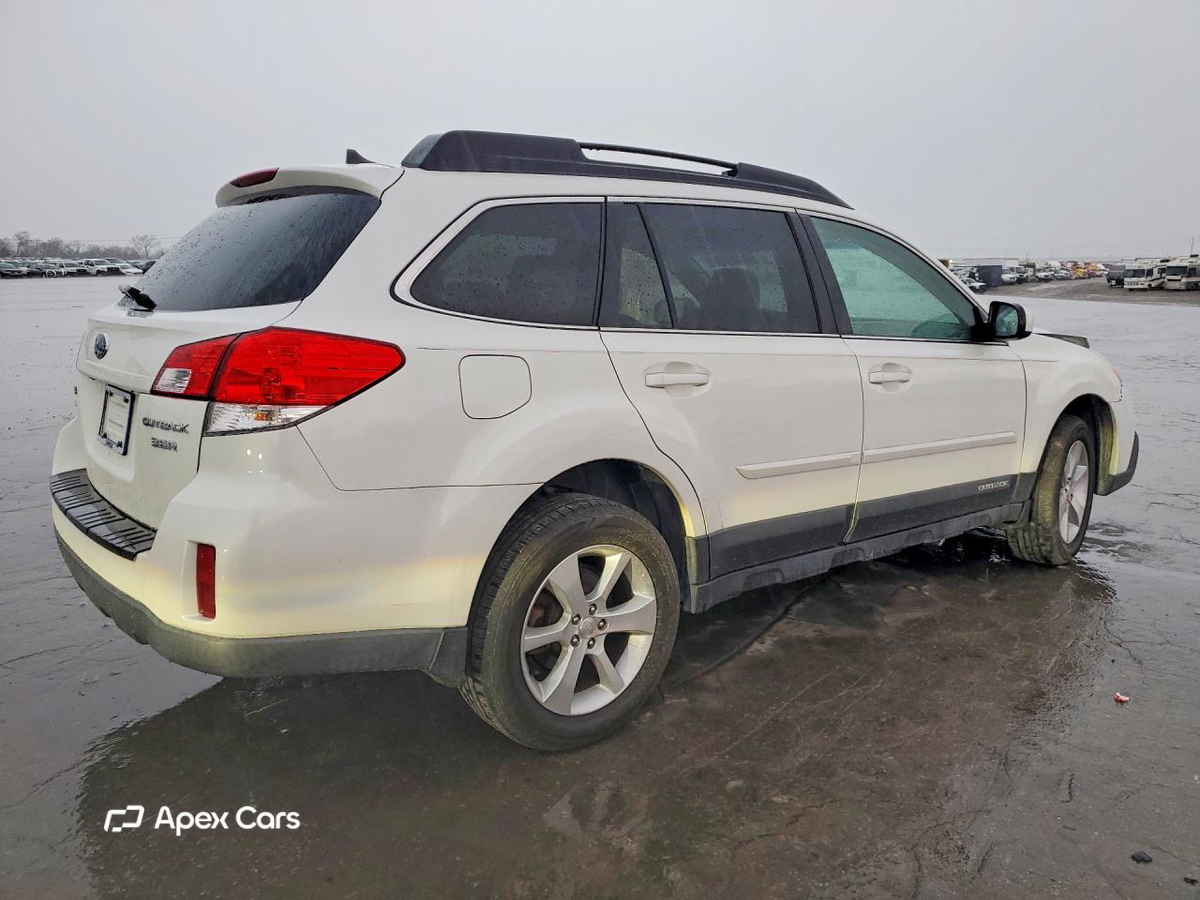 Subaru Outback 2013