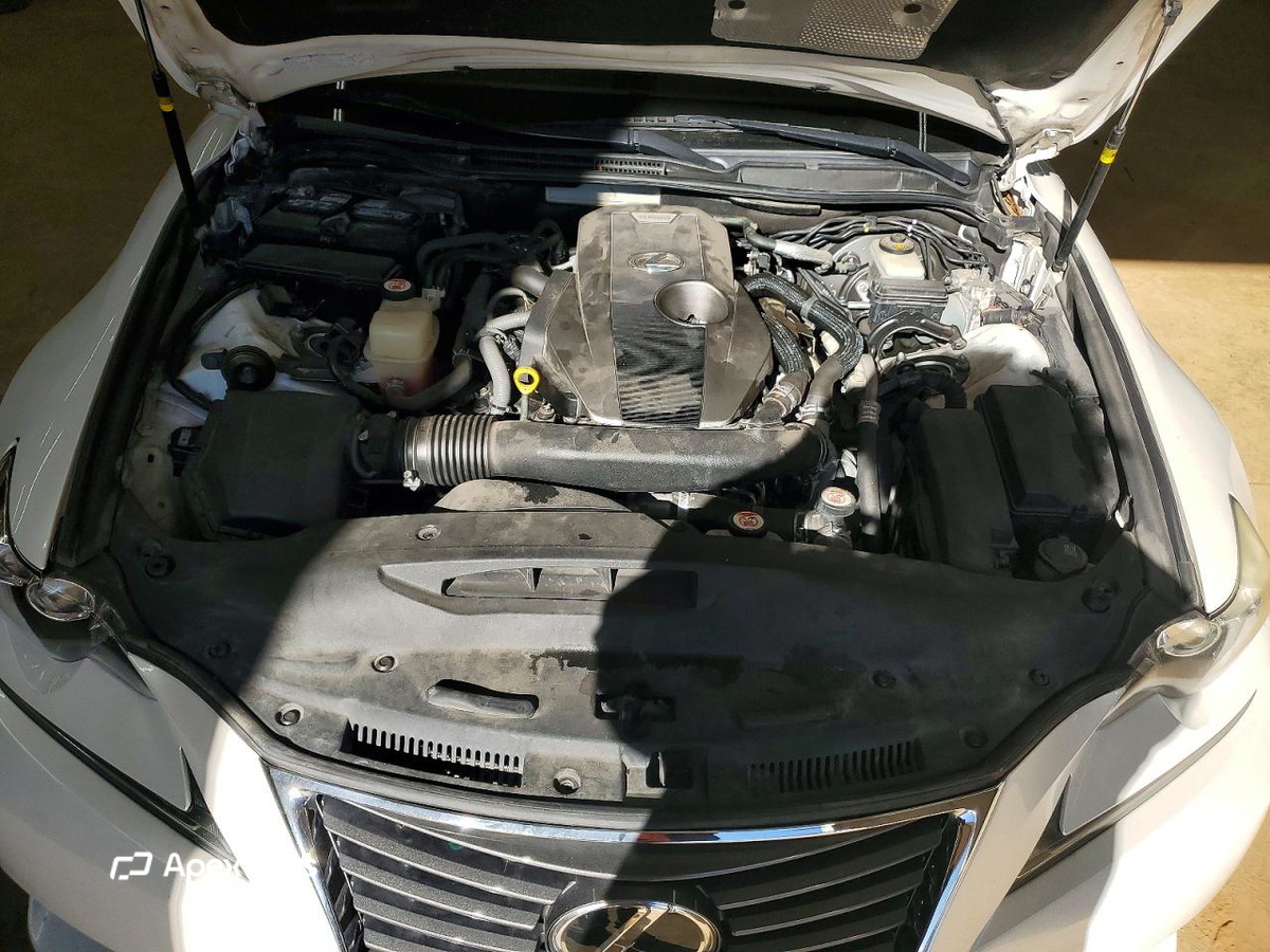 Lexus IS 2016