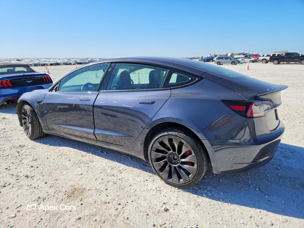 Tesla Model 3 2022