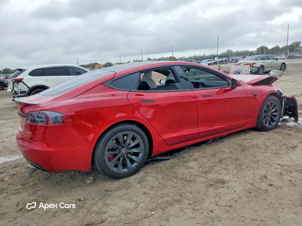 Tesla Model S 2020