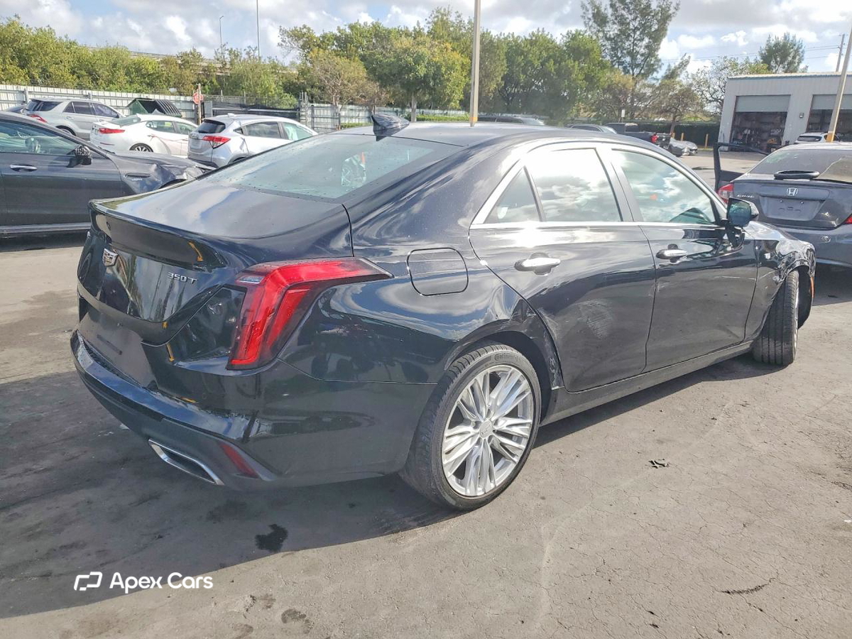 Cadillac CT4 2023