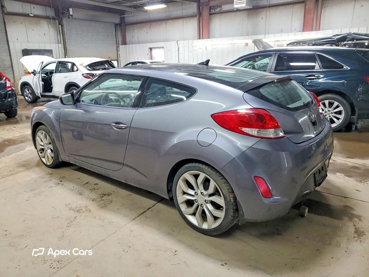 Hyundai Veloster 2013