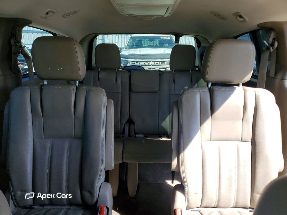Chrysler Voyager 2016