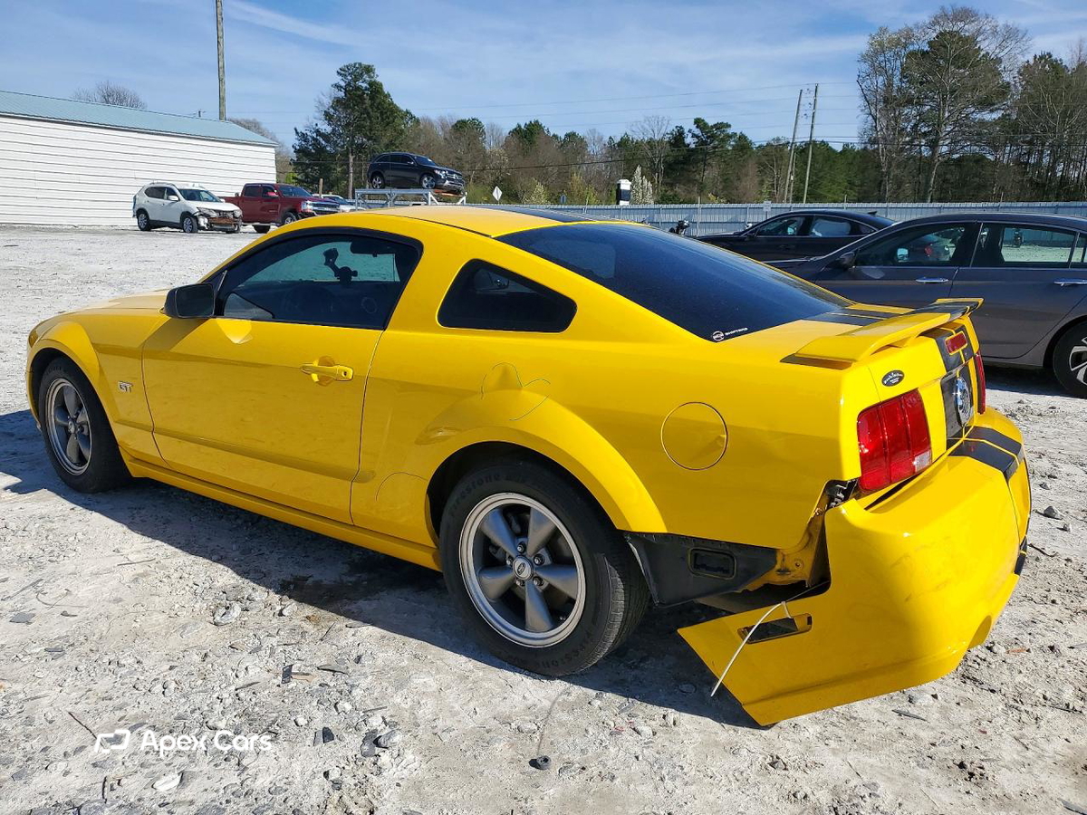 Ford Mustang 2005